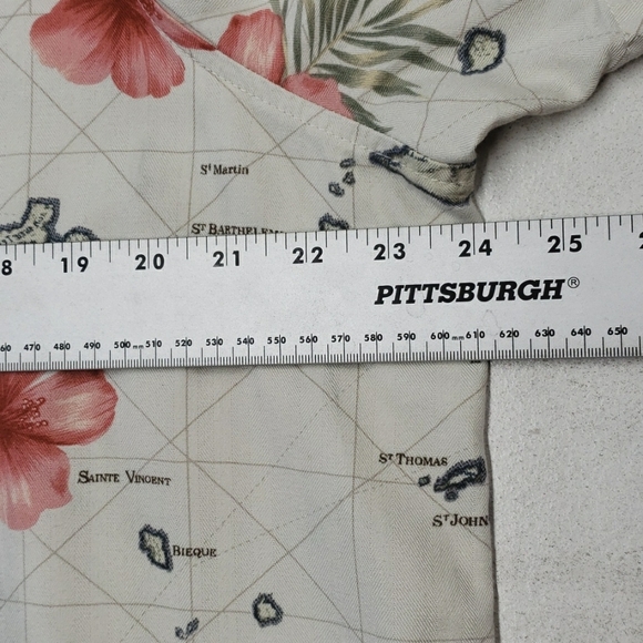 La Cabaña Hawaiian Short Sleeve Shirt Floral Map Print Women's Size 1X - Picture 8 of 10